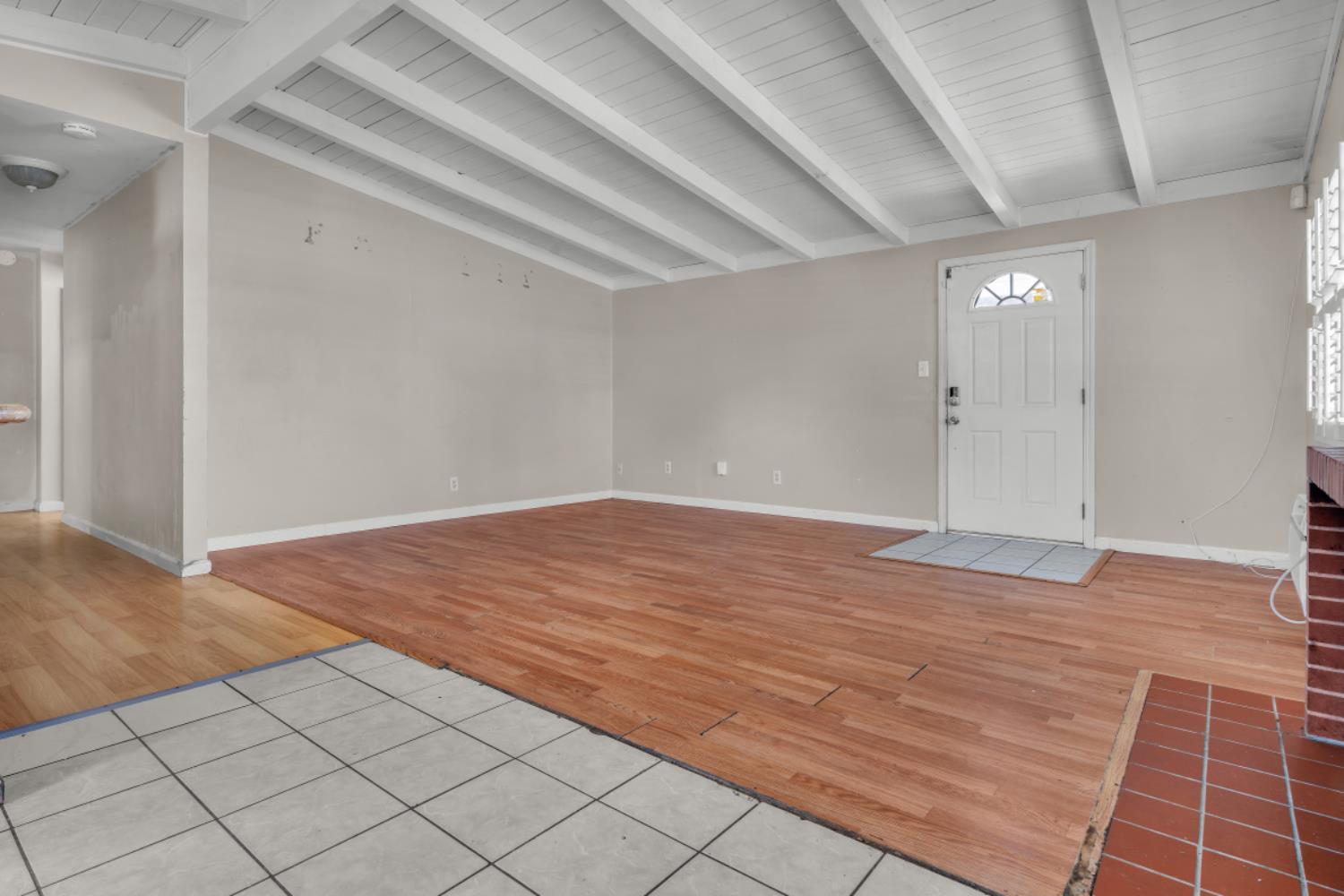 Detail Gallery Image 12 of 23 For 2373 Lever Blvd, Stockton,  CA 95206 - 3 Beds | 1 Baths