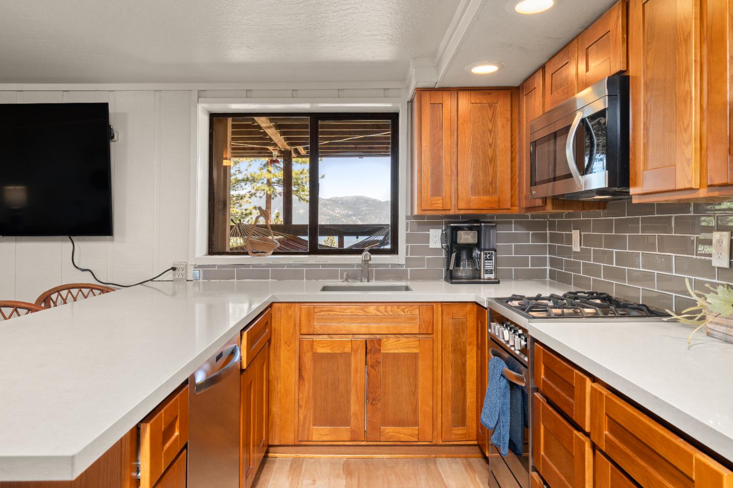 Detail Gallery Image 29 of 35 For Address Is Not Disclosed, Other City,  CA 89402 - 3 Beds | 3 Baths
