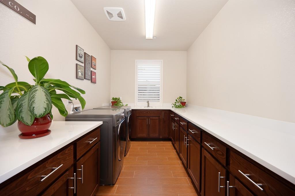 Detail Gallery Image 36 of 48 For 3635 Arden Villa Pl, Roseville,  CA 95747 - 4 Beds | 2/1 Baths