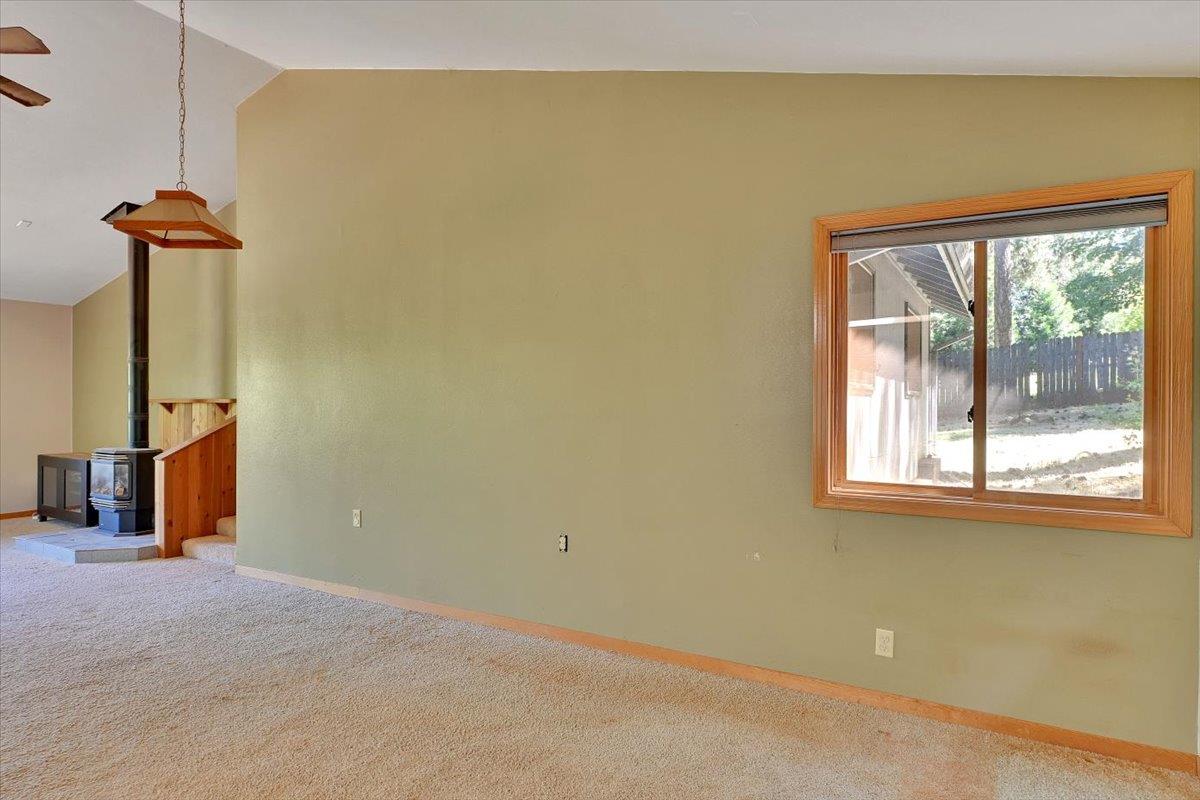 Detail Gallery Image 9 of 50 For 16625 Alpine Ln, Pioneer,  CA 95666 - 3 Beds | 2 Baths