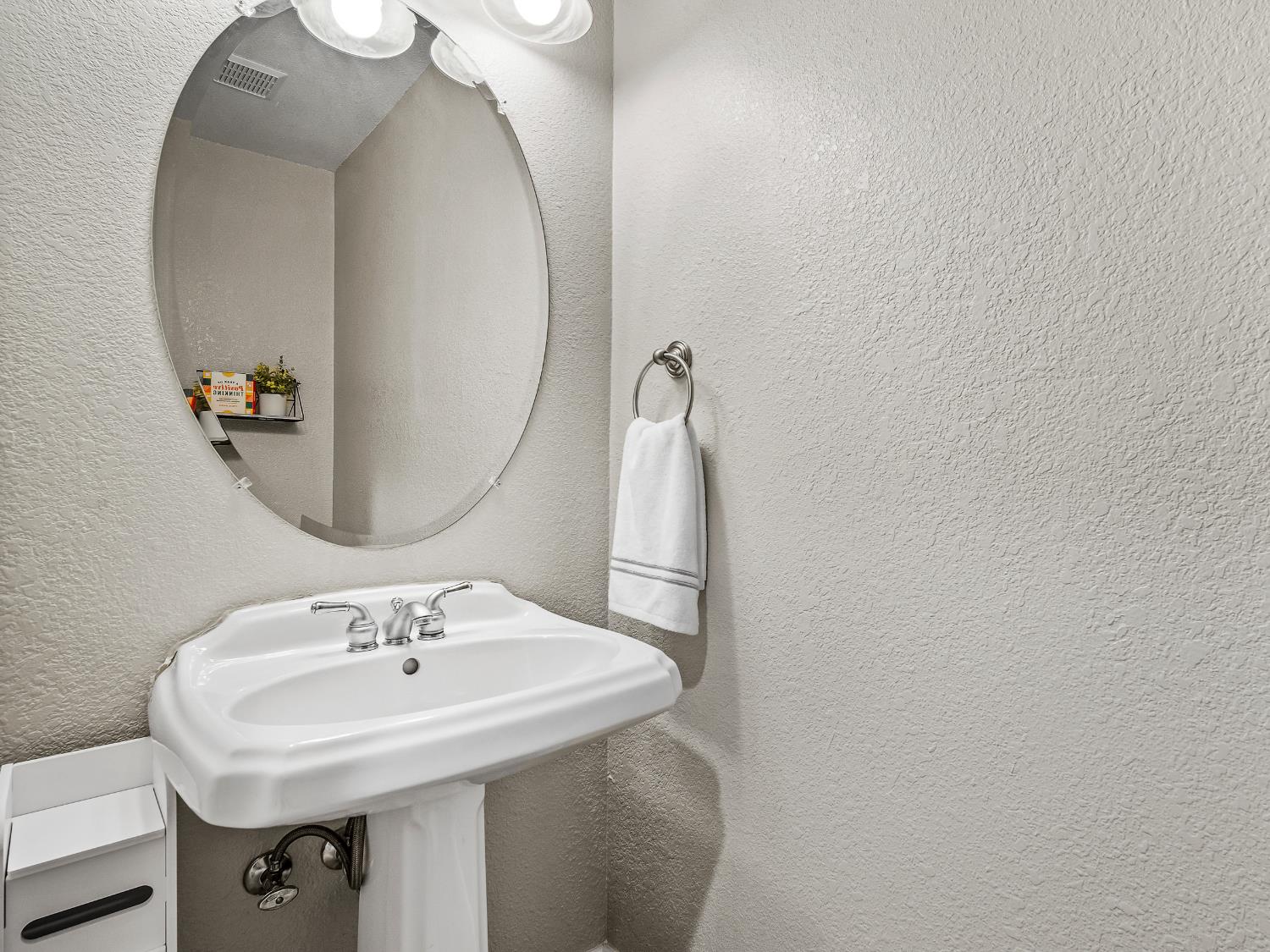 Detail Gallery Image 33 of 44 For 3400 Raben Way, Cameron Park,  CA 95682 - 4 Beds | 2/1 Baths