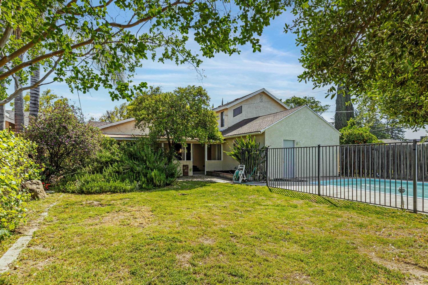 Detail Gallery Image 36 of 47 For 221 N Grant Ave, Manteca,  CA 95336 - 3 Beds | 2/1 Baths