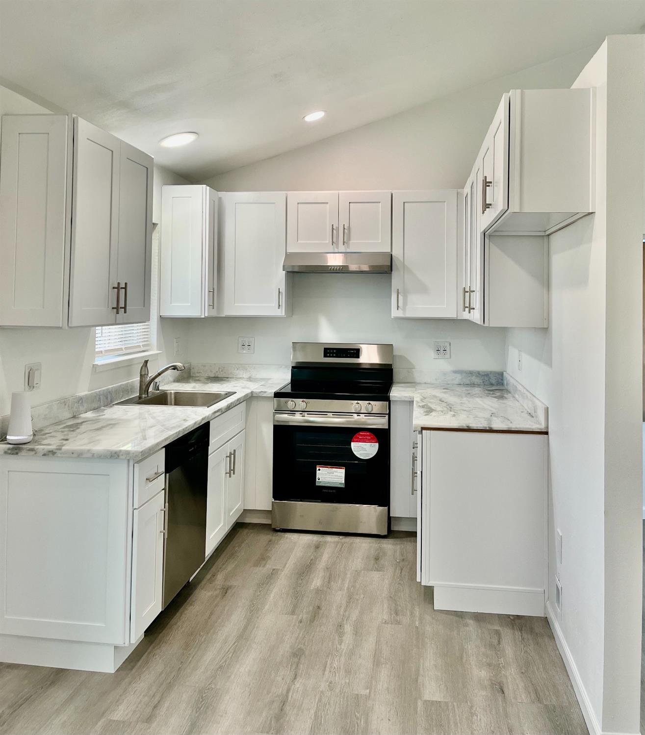 Detail Gallery Image 15 of 16 For 2524 Moyers Rd, San Pablo,  CA 94806 - 4 Beds | 2 Baths