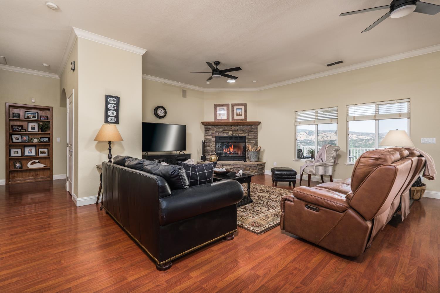 Detail Gallery Image 10 of 58 For 9929 Key Ct, Browns Valley,  CA 95918 - 3 Beds | 2 Baths