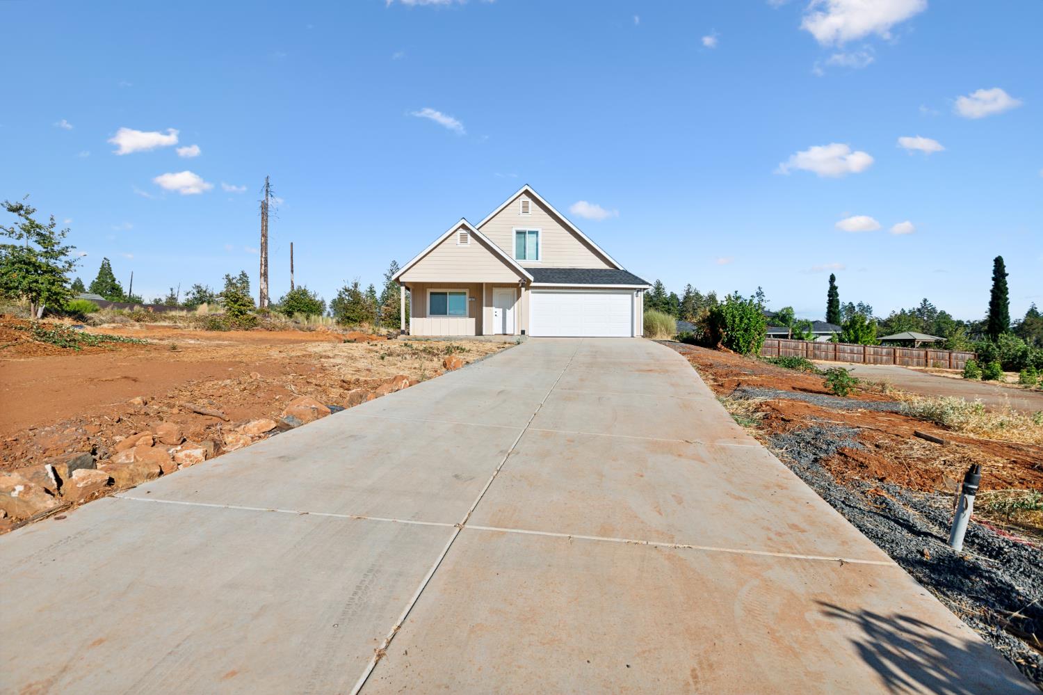Detail Gallery Image 3 of 30 For 1325 Deodara Way, Paradise,  CA 95969 - 3 Beds | 2/1 Baths