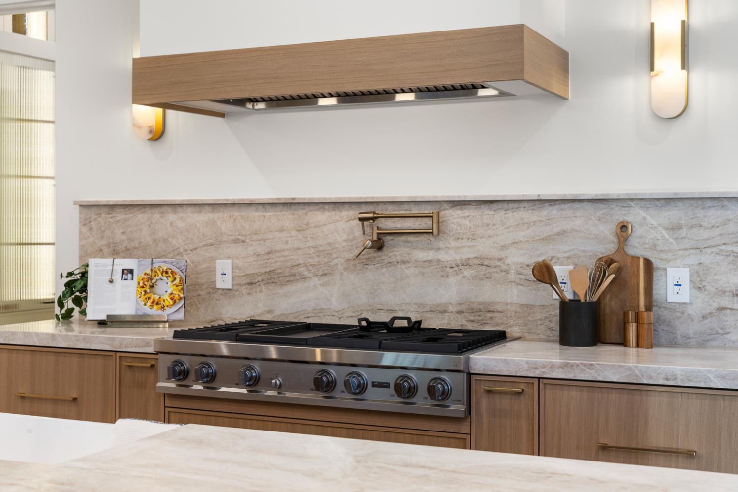 Detail Gallery Image 17 of 89 For 5859 Granite Hills Dr, Granite Bay,  CA 95746 - 5 Beds | 4/2 Baths
