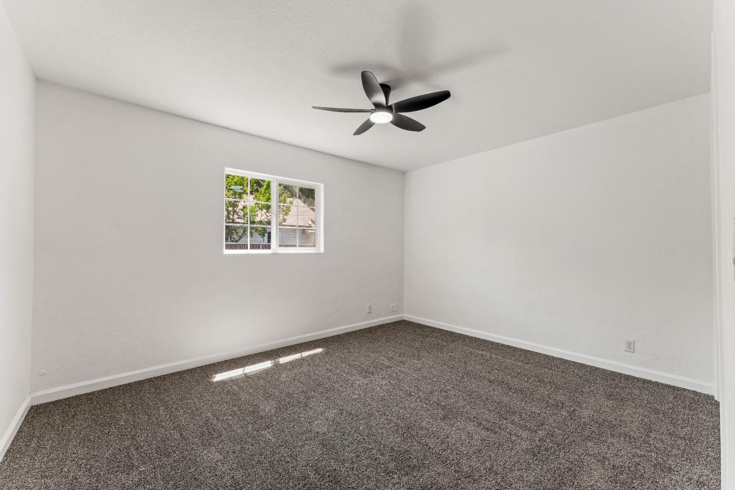 Detail Gallery Image 13 of 27 For 10338 N St, Live Oak,  CA 95953 - 3 Beds | 2 Baths