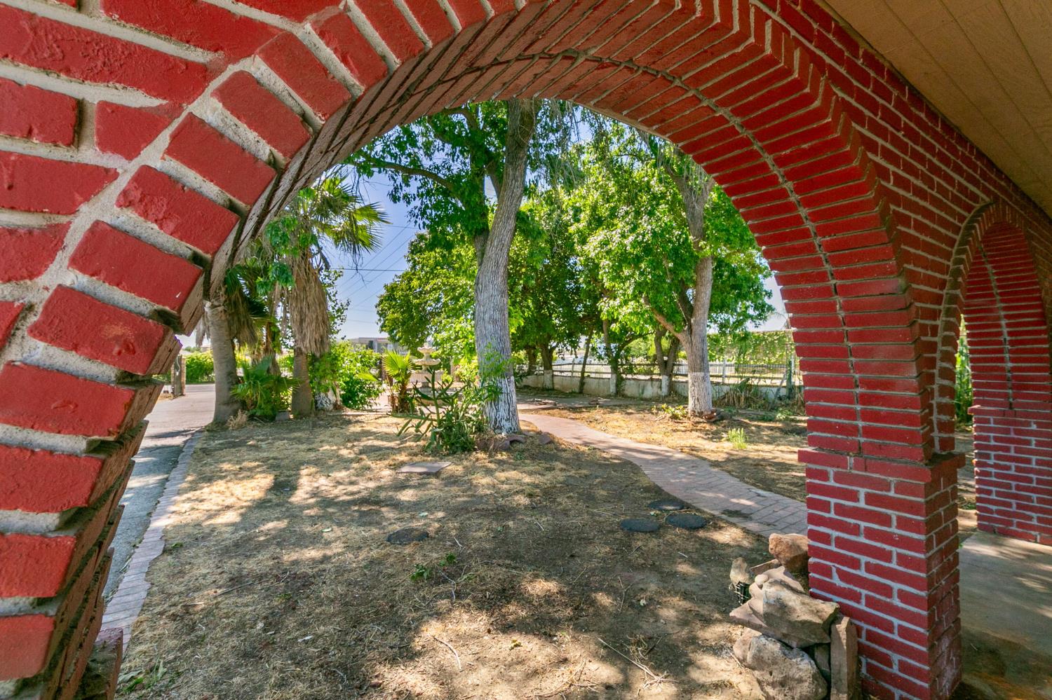 Detail Gallery Image 7 of 48 For 8691 E Stockton Blvd, Elk Grove,  CA 95624 - 3 Beds | 2 Baths