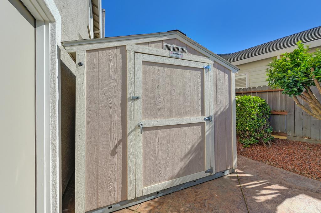 Detail Gallery Image 46 of 52 For 11886 Fire Agate Way, Rancho Cordova,  CA 95742 - 4 Beds | 3 Baths