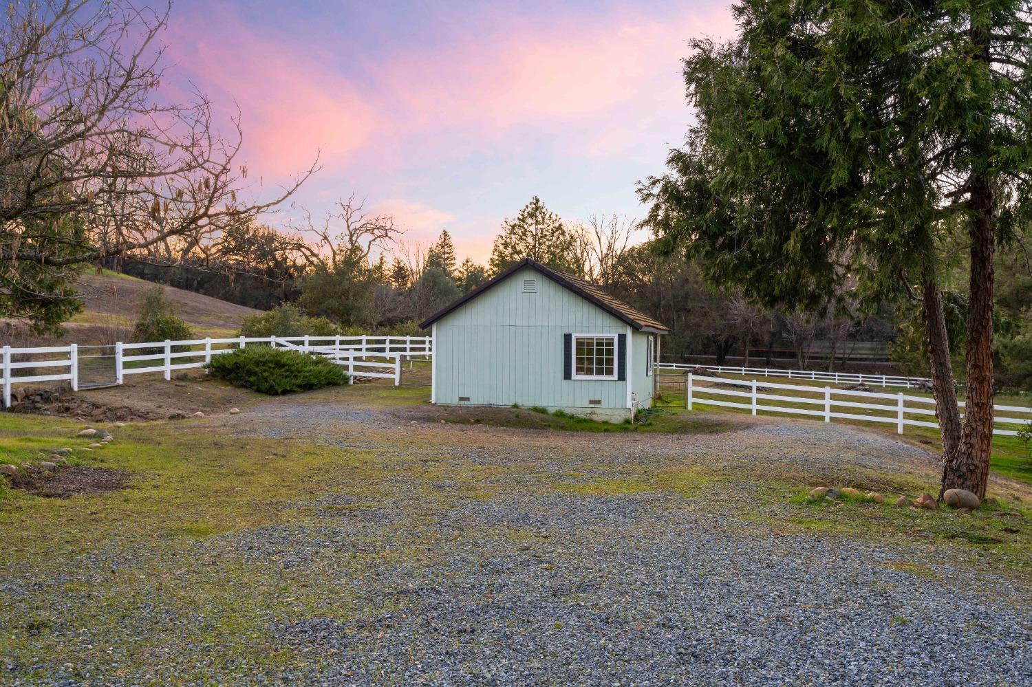 Detail Gallery Image 45 of 52 For 3044 Roughrider Ct, Placerville,  CA 95667 - 4 Beds | 3 Baths