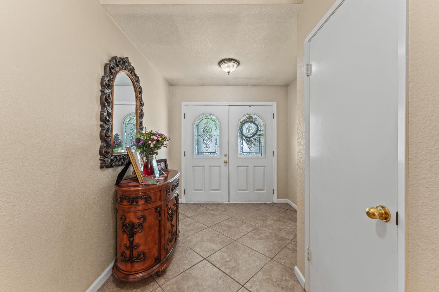 Detail Gallery Image 5 of 77 For 8141 Bellingrath Dr, Elverta,  CA 95626 - 5 Beds | 3 Baths