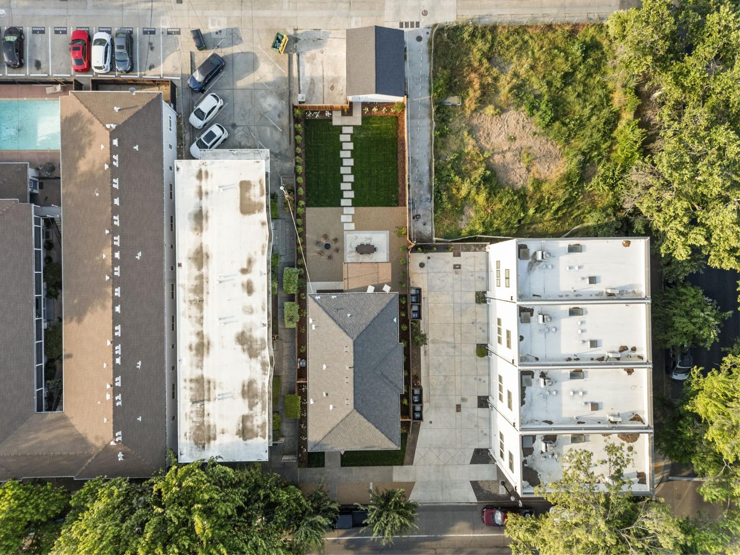 Detail Gallery Image 68 of 73 For 1421 T St, Sacramento,  CA 95811 - 4 Beds | 3 Baths