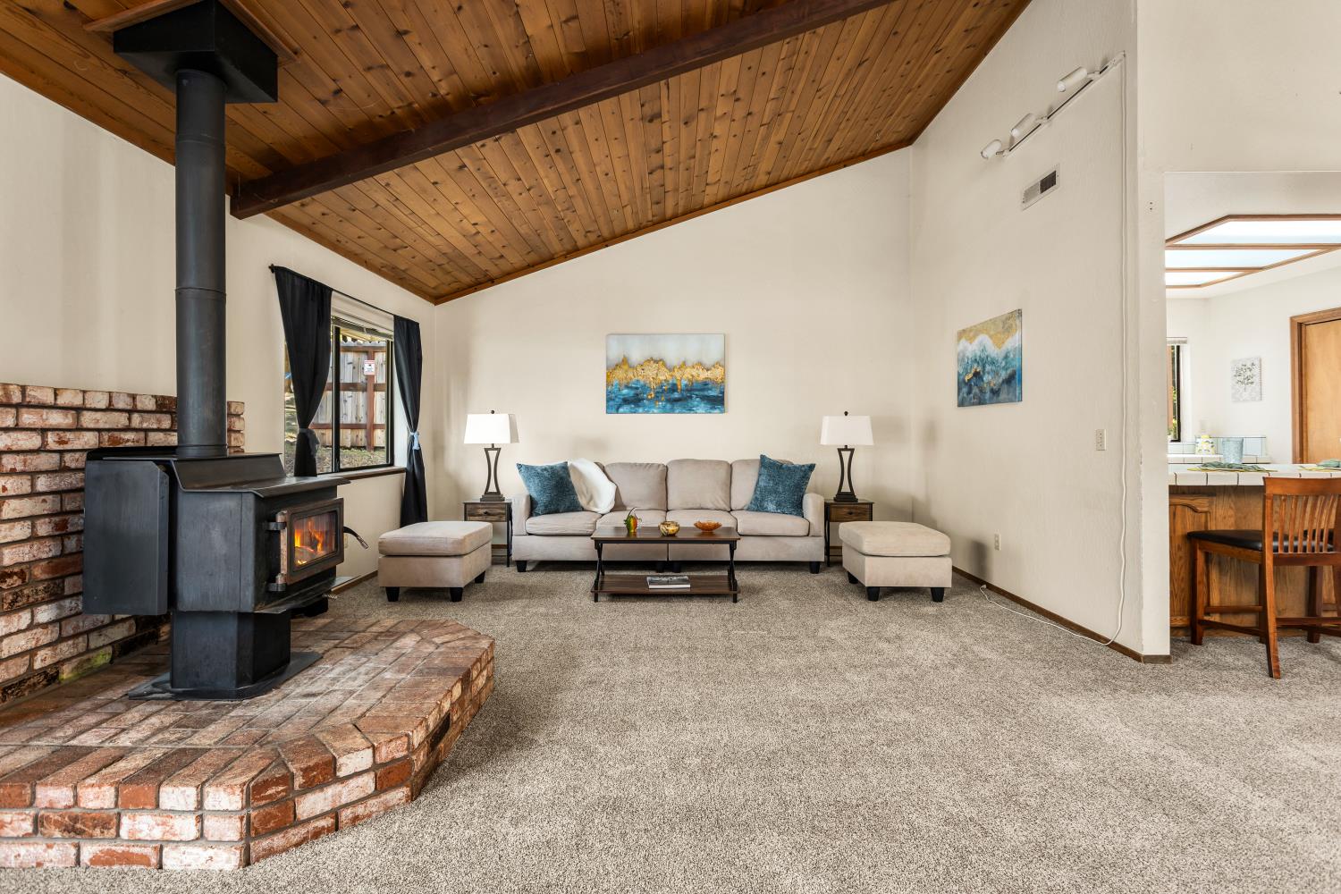 Detail Gallery Image 5 of 29 For 18121 Fair Oaks Dr, Penn Valley,  CA 95946 - 3 Beds | 2 Baths