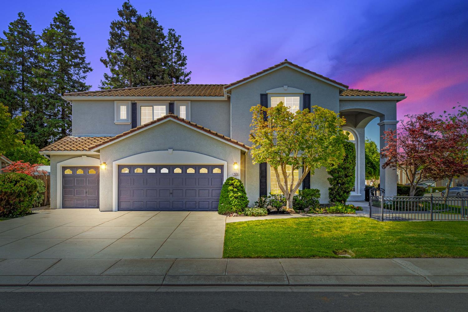 Detail Gallery Image 1 of 70 For 2520 Mira Vista Ct, Modesto,  CA 95356 - 5 Beds | 3 Baths