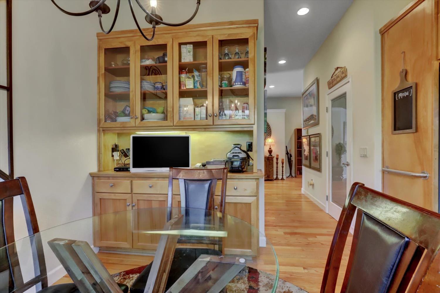 Detail Gallery Image 18 of 98 For 23158 Lone Pine Dr, Auburn,  CA 95602 - 4 Beds | 4 Baths