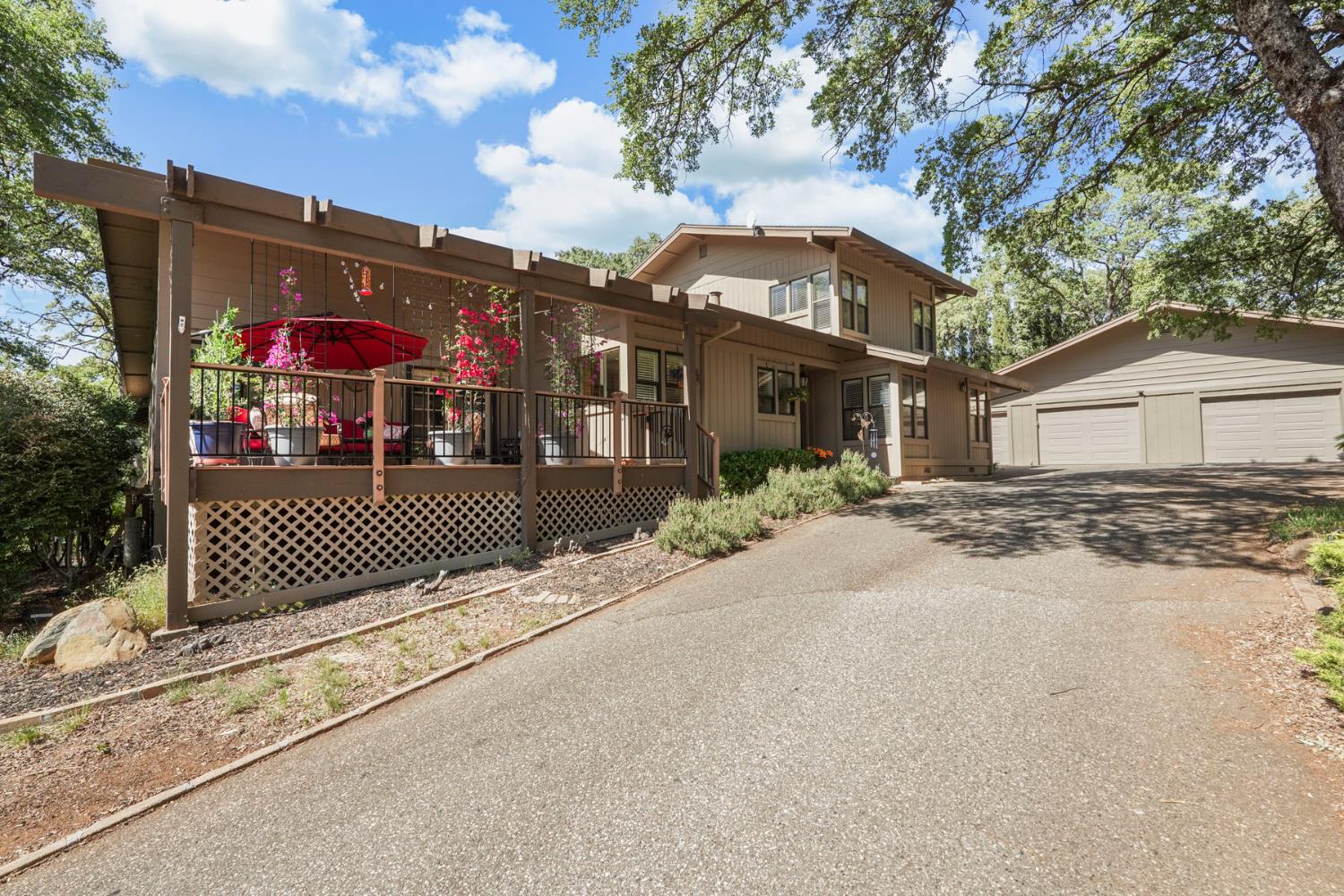 Detail Gallery Image 39 of 44 For 6200 Viewridge Dr, Auburn,  CA 95602 - 3 Beds | 3 Baths