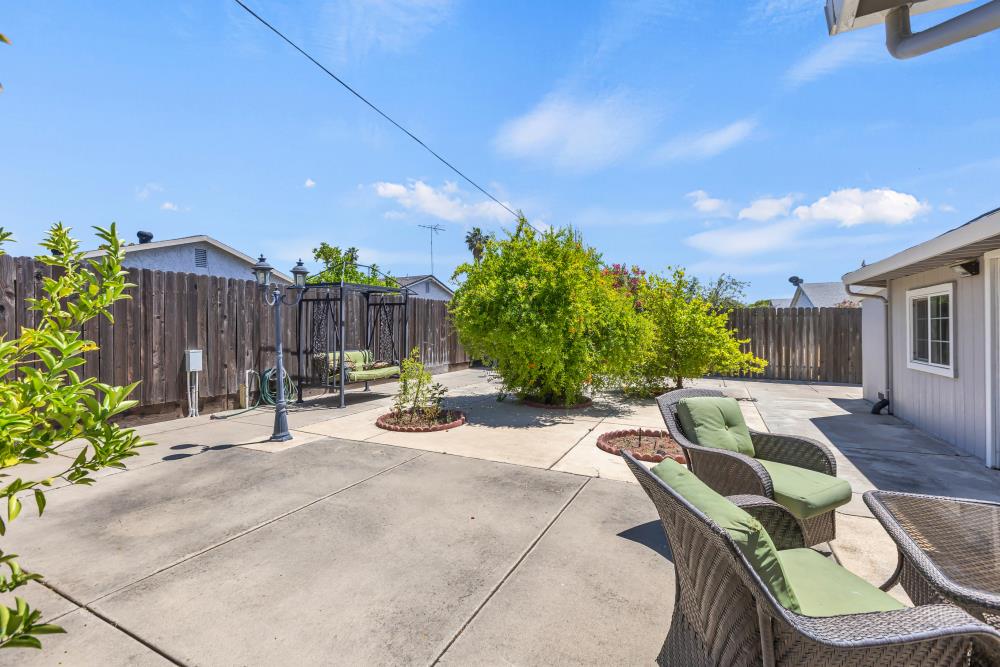 Detail Gallery Image 45 of 55 For 7661 Dyer Ct, Sacramento,  CA 95828 - 3 Beds | 2 Baths