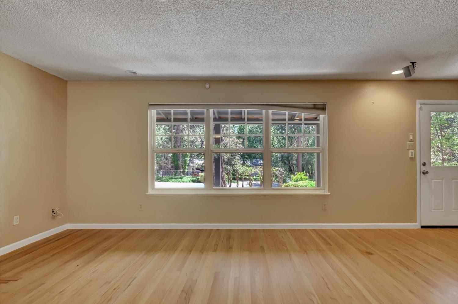 Detail Gallery Image 6 of 69 For 12742 Butterfly Dr, Nevada City,  CA 95959 - 2 Beds | 2 Baths