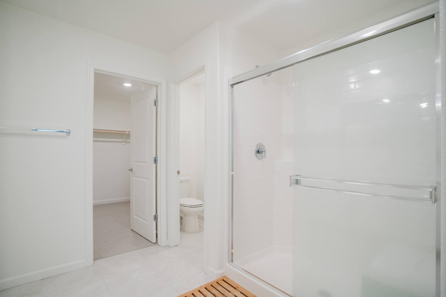 Detail Gallery Image 32 of 43 For 12808 Scholarly Way, Rancho Cordova,  CA 95742 - 5 Beds | 3/1 Baths
