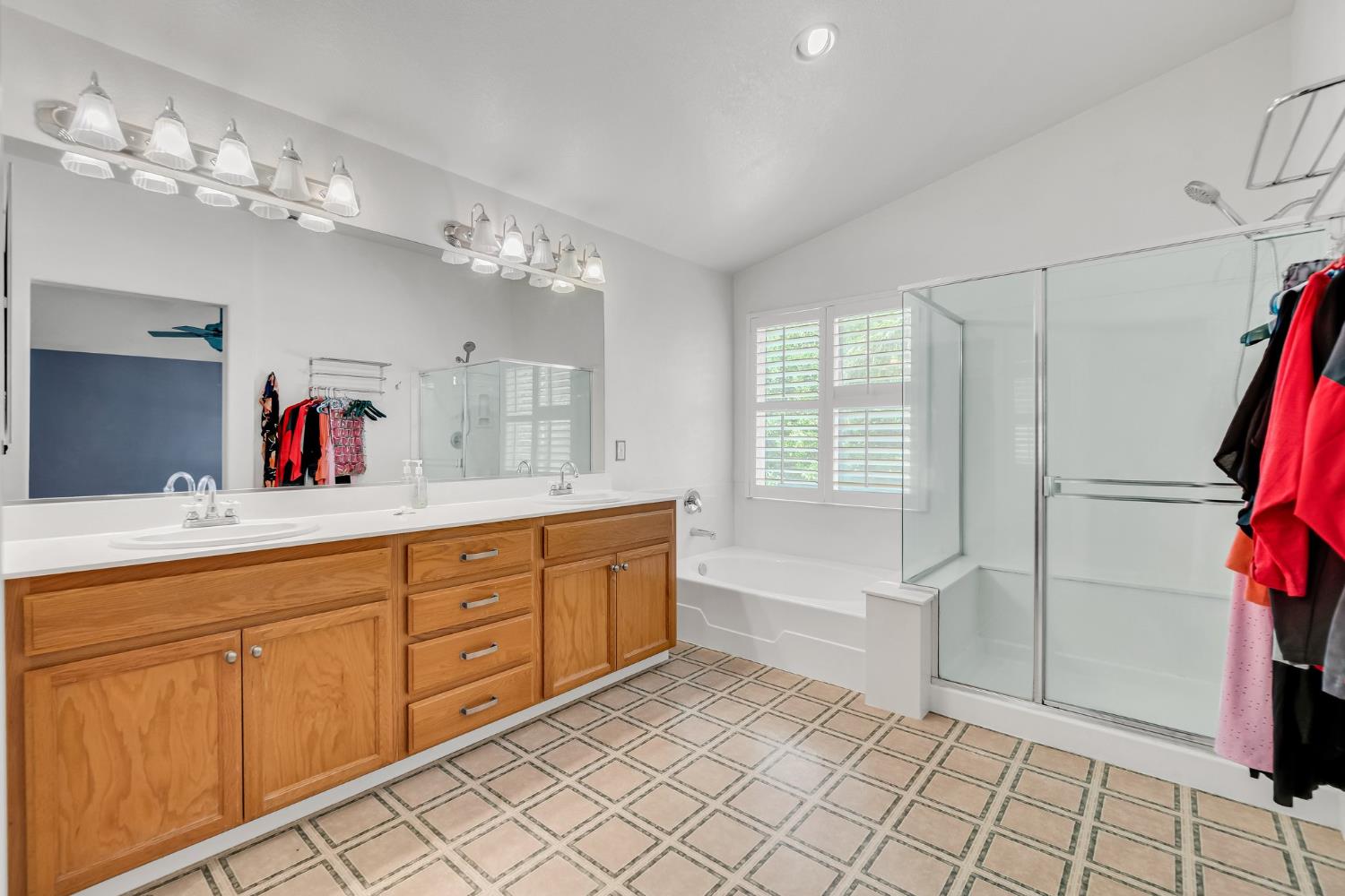 Detail Gallery Image 51 of 90 For 3309 Kittiwake Dr, Sacramento,  CA 95833 - 5 Beds | 3 Baths