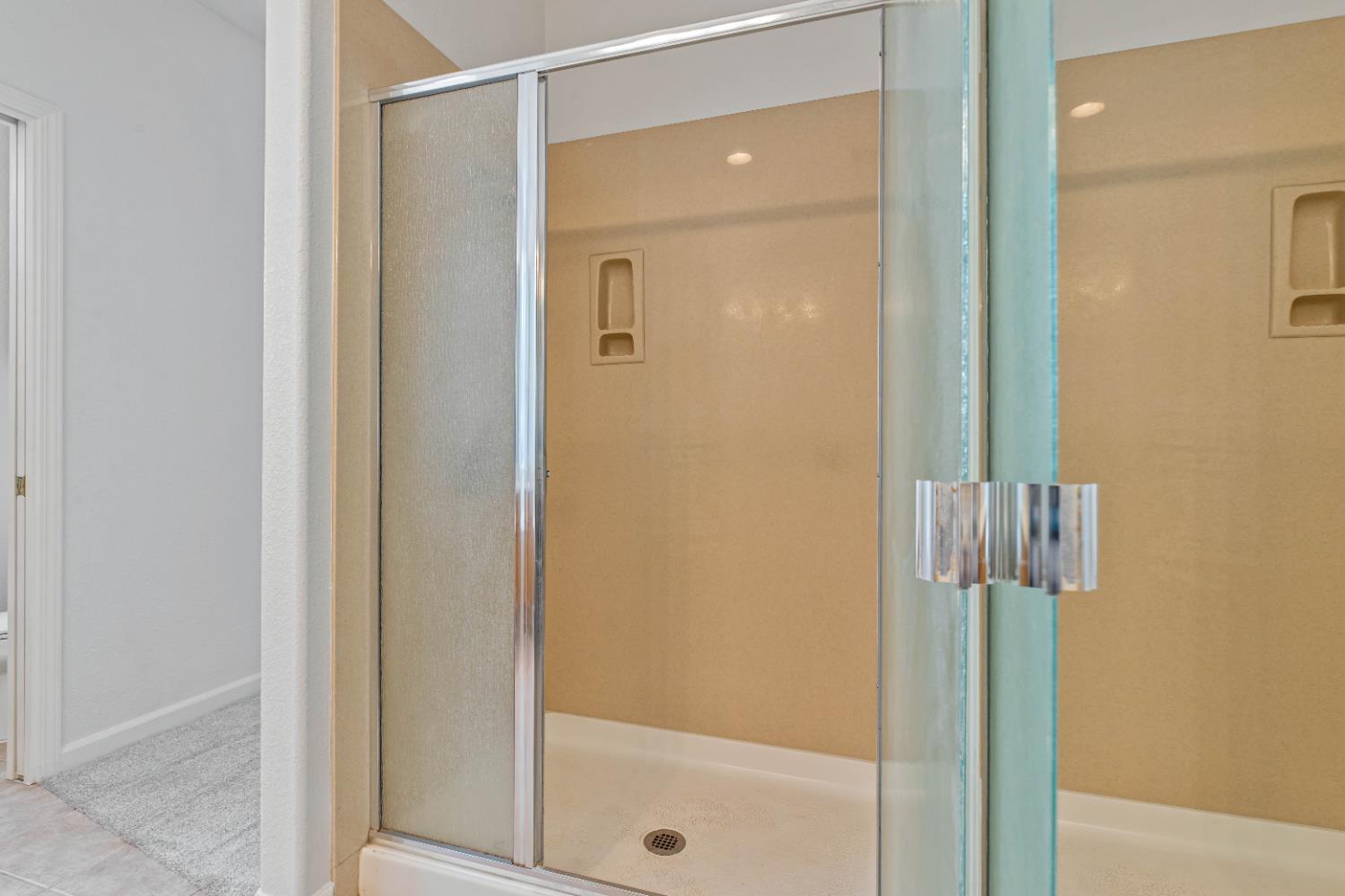 Detail Gallery Image 20 of 70 For 2520 Mira Vista Ct, Modesto,  CA 95356 - 5 Beds | 3 Baths