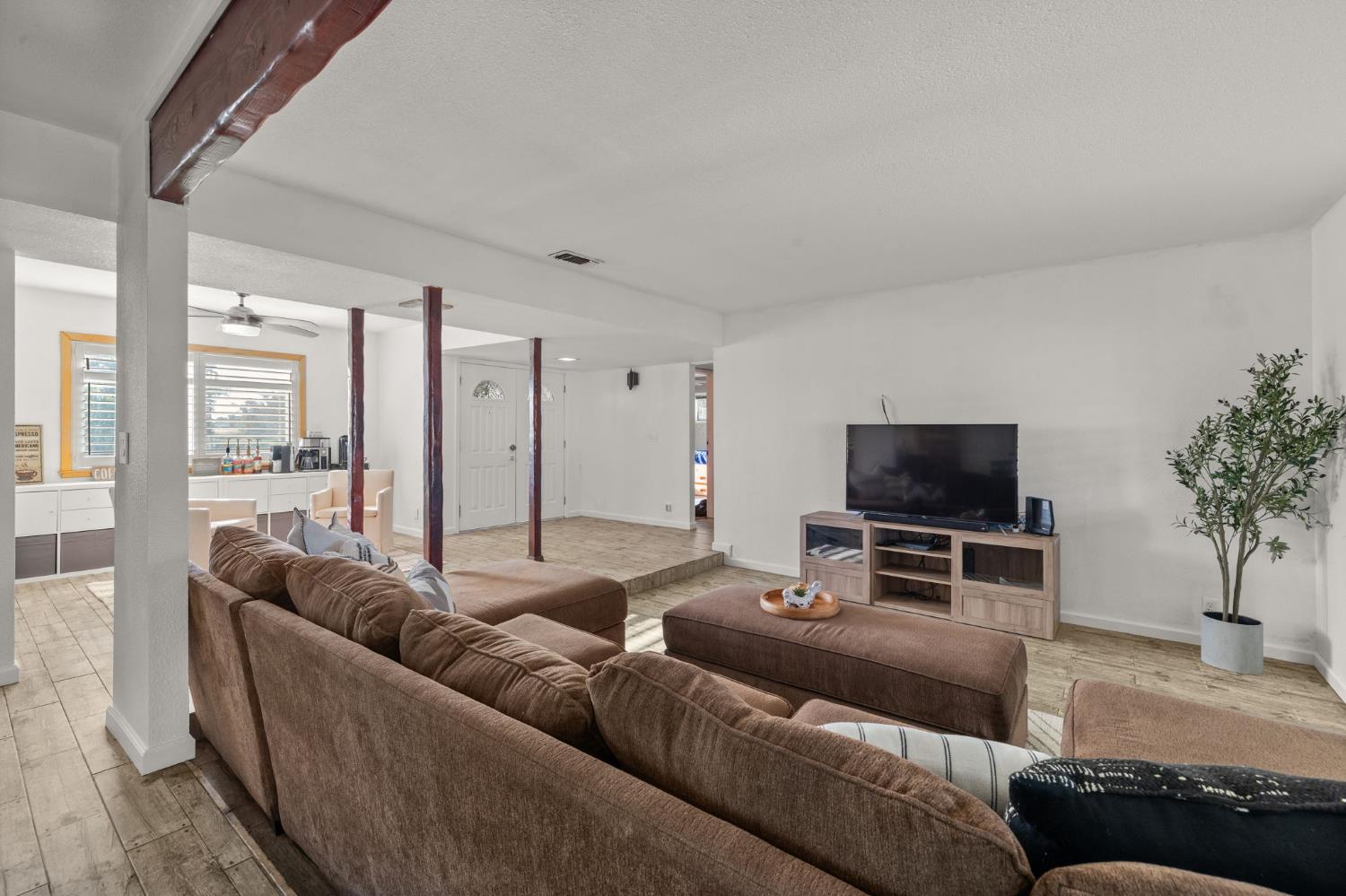 Detail Gallery Image 13 of 64 For 8643 El Verano Ave, Elverta,  CA 95626 - 3 Beds | 2 Baths
