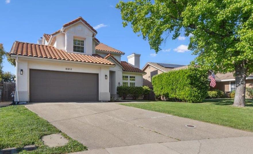 Detail Gallery Image 2 of 31 For 6312 Emerald Dr, Rocklin,  CA 95677 - 3 Beds | 3 Baths
