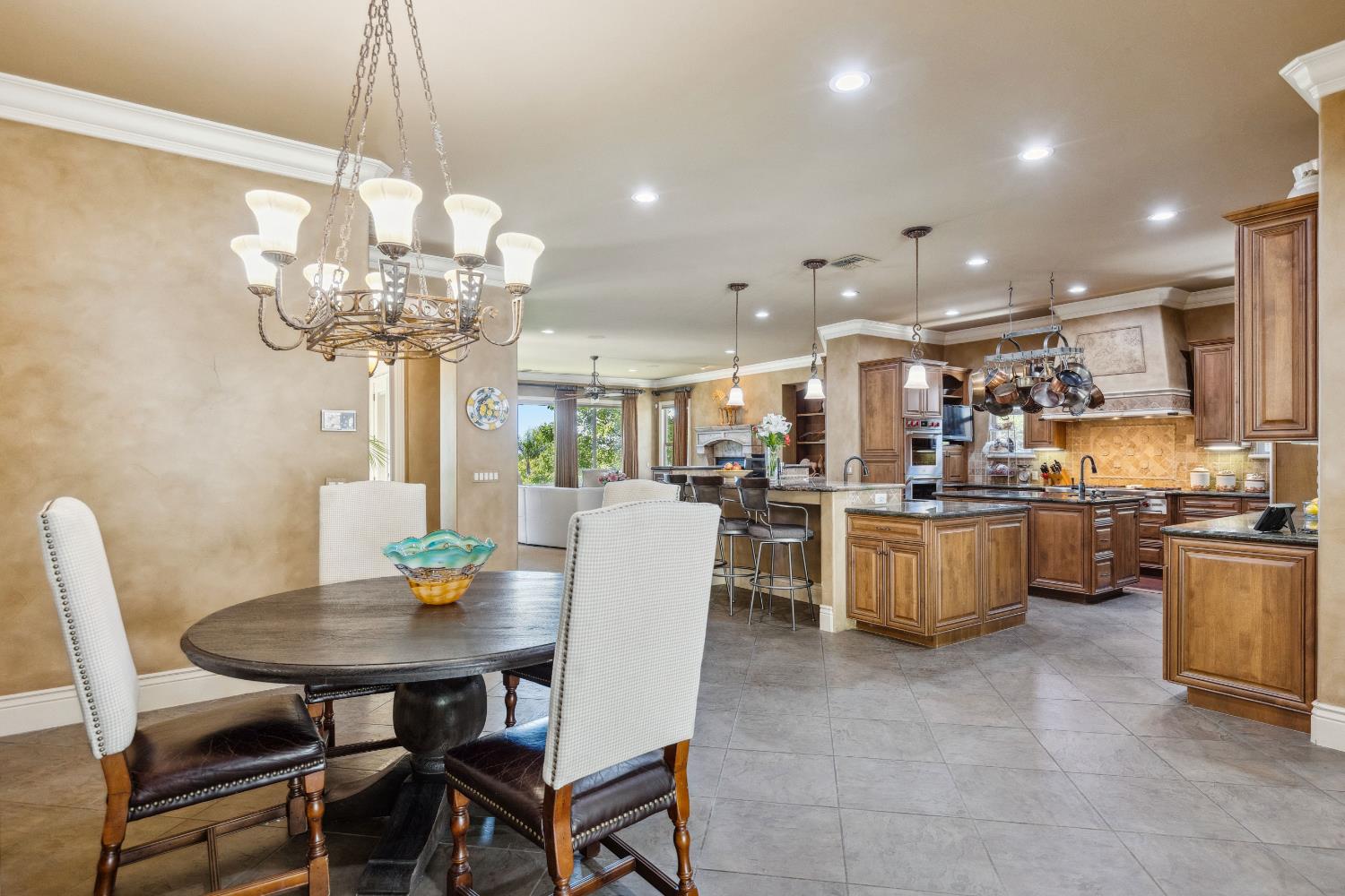 Detail Gallery Image 38 of 99 For 1410 Crocker Dr, El Dorado Hills,  CA 95762 - 5 Beds | 4/1 Baths
