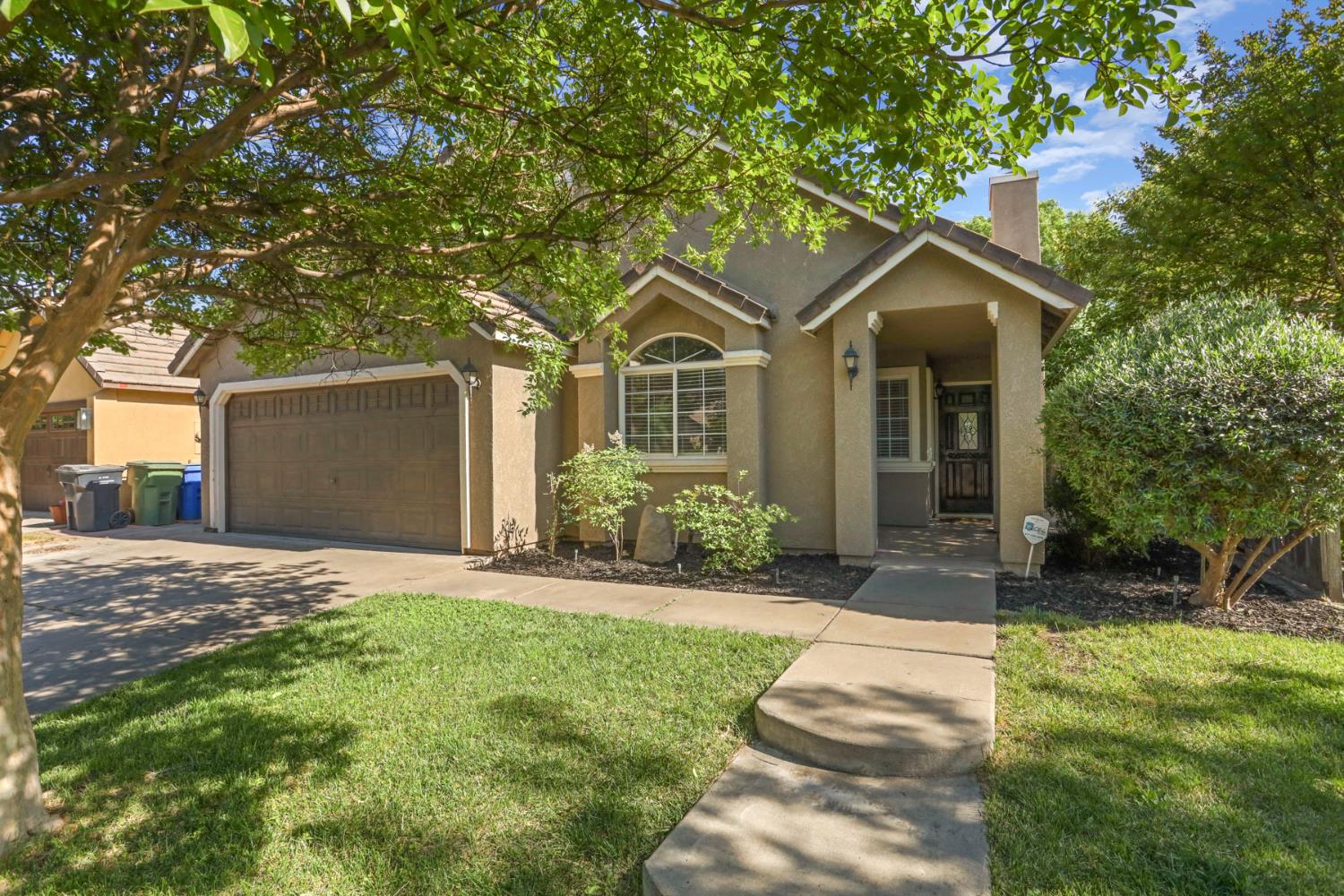 Detail Gallery Image 1 of 37 For 1022 Kirksey, Turlock,  CA 95382 - 3 Beds | 2 Baths