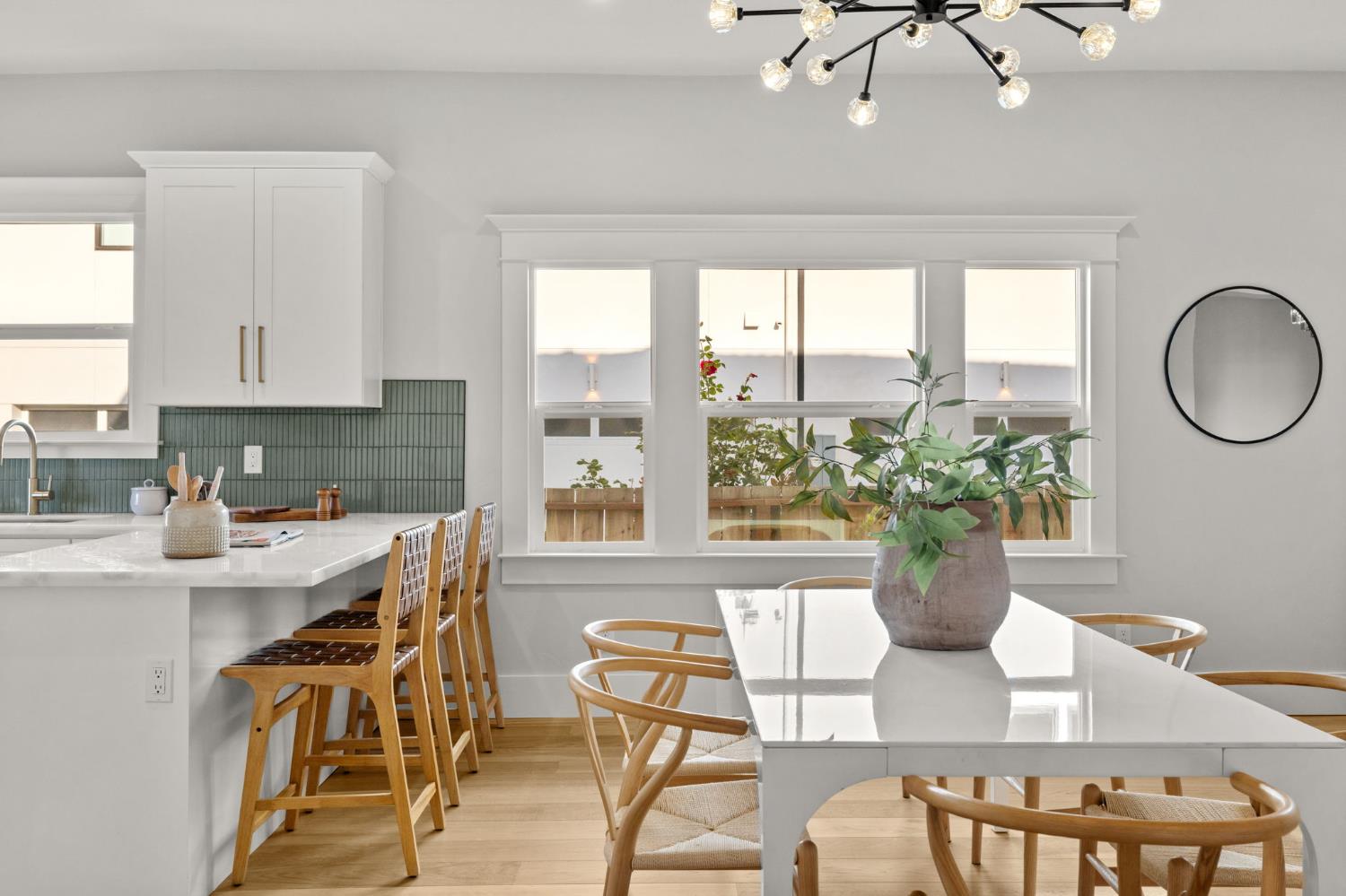 Detail Gallery Image 20 of 73 For 1421 T St, Sacramento,  CA 95811 - 4 Beds | 3 Baths