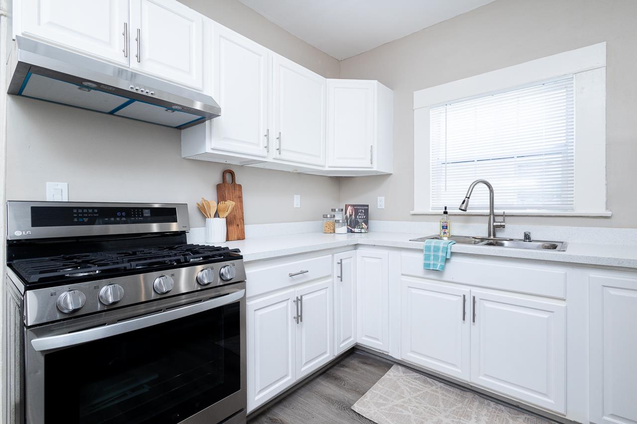 Detail Gallery Image 9 of 22 For 3018 42nd St, Sacramento,  CA 95817 - 2 Beds | 1/1 Baths
