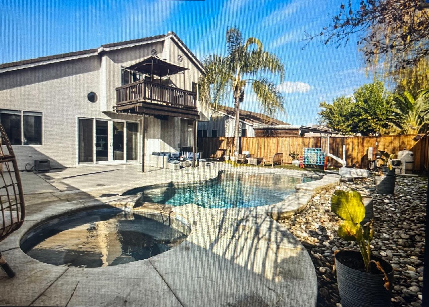 Detail Gallery Image 14 of 18 For 1134 Sangria Ln, Manteca,  CA 95336 - 4 Beds | 2/1 Baths