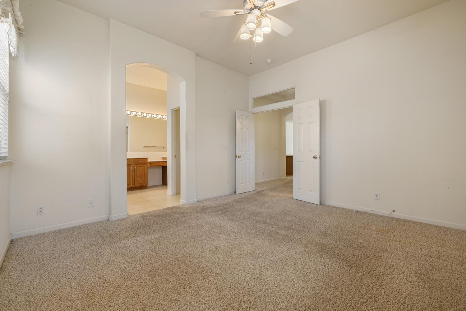 Detail Gallery Image 32 of 40 For 2264 Autumn Moon Way, Turlock,  CA 95382 - 4 Beds | 3 Baths