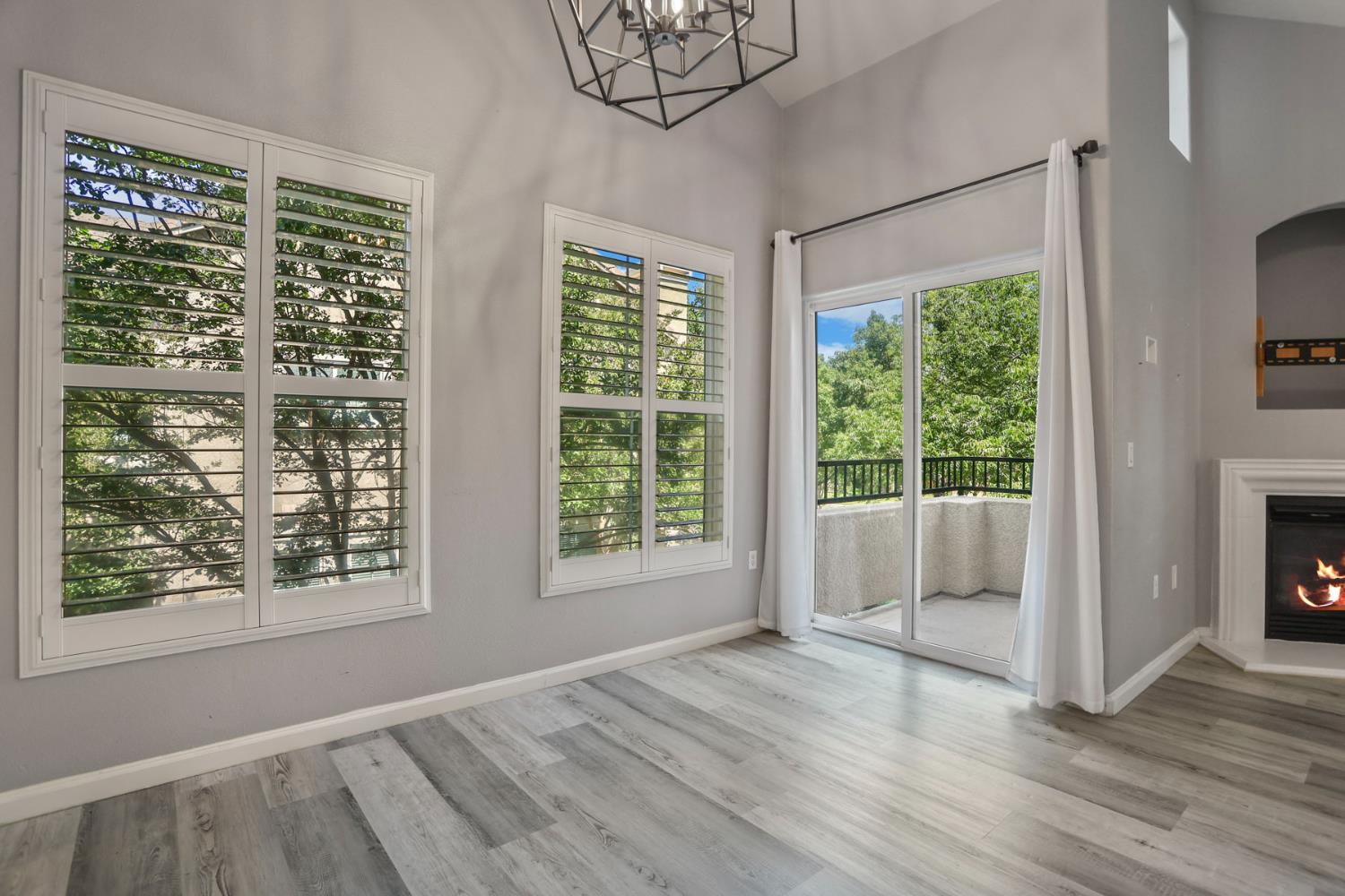 Detail Gallery Image 15 of 42 For 2487 Torino, West Sacramento,  CA 95619 - 2 Beds | 2 Baths