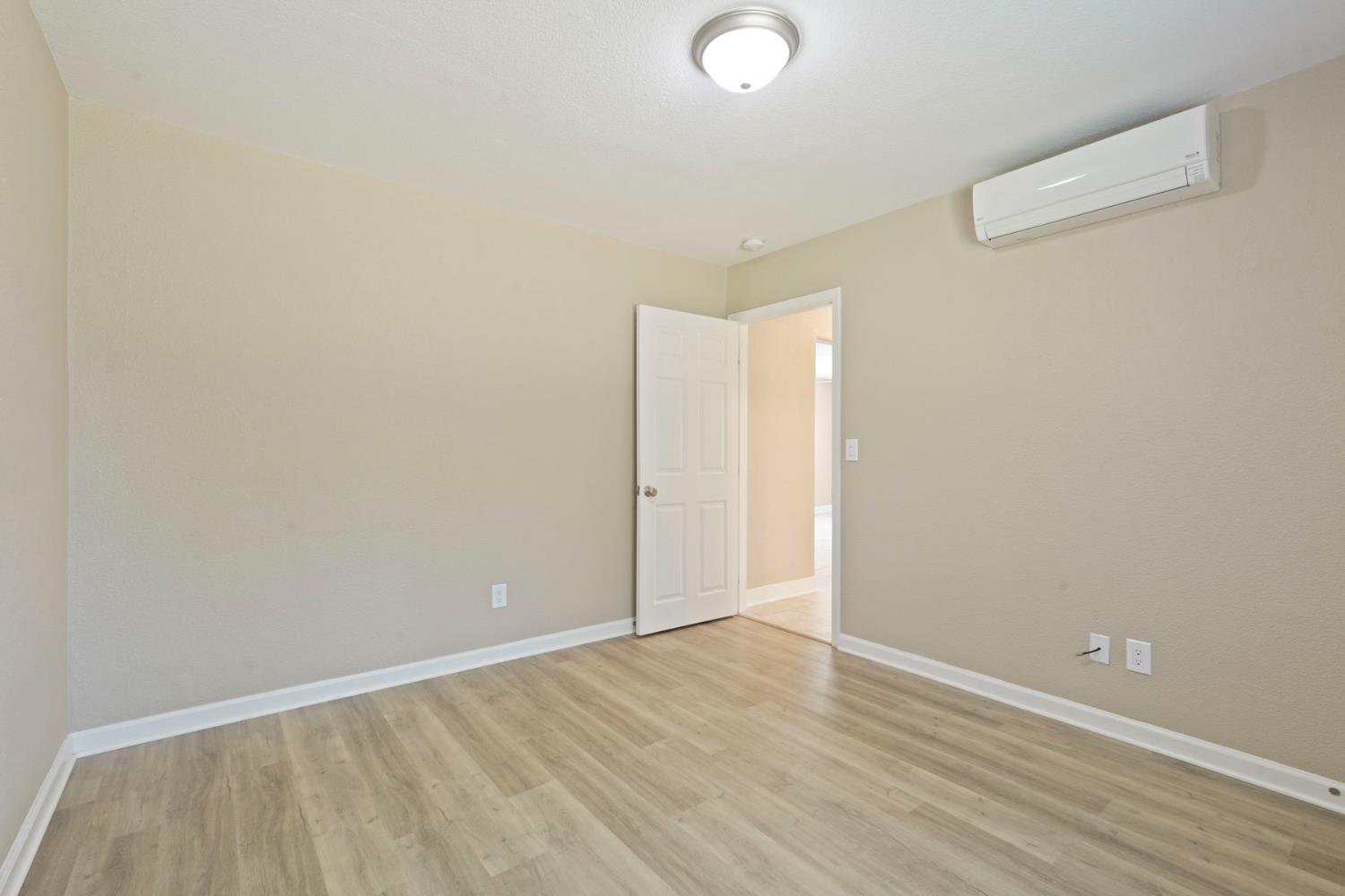 Detail Gallery Image 18 of 31 For 820 Comstock Dr, Folsom,  CA 95630 - 2 Beds | 1 Baths
