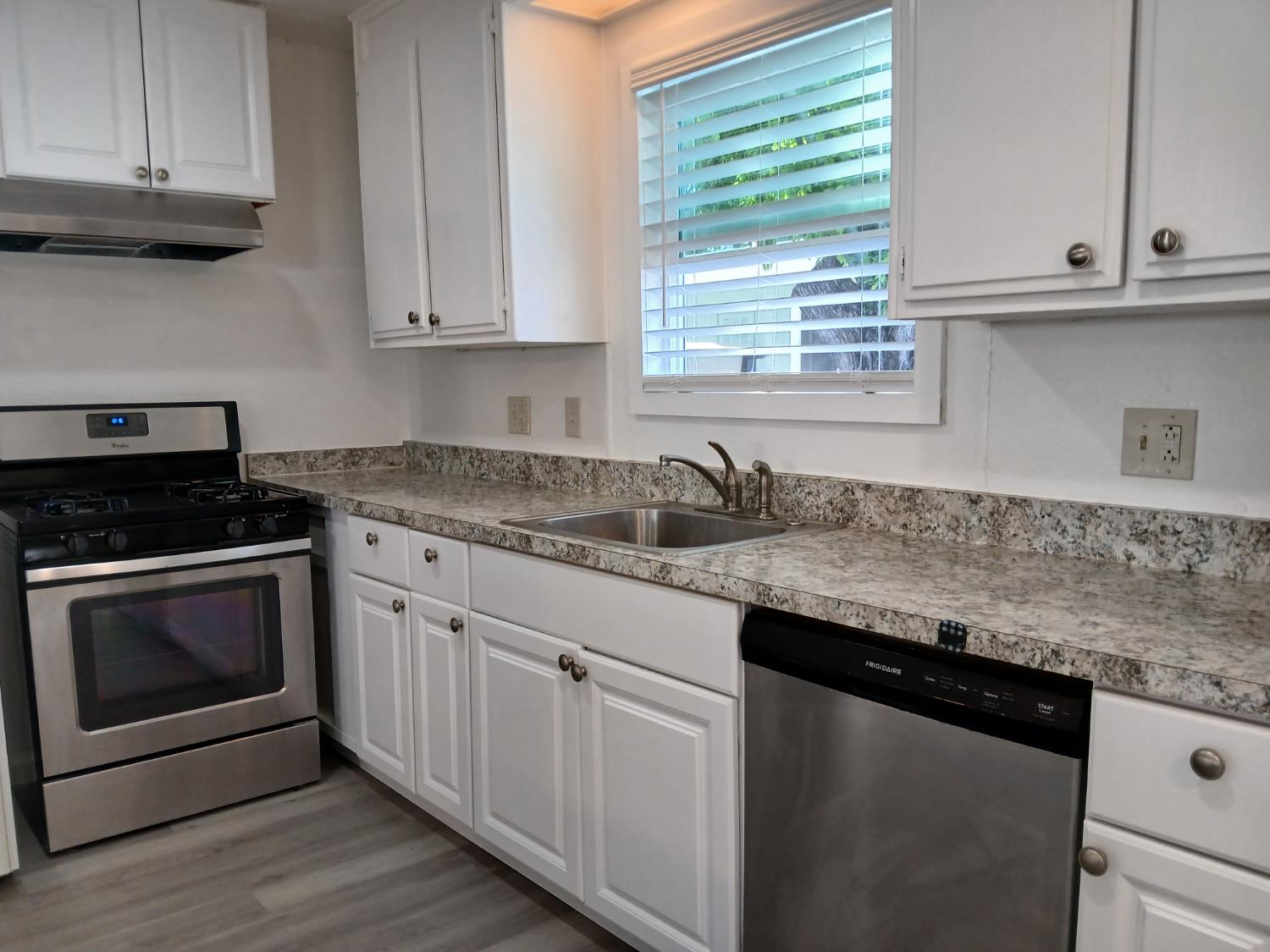 Detail Gallery Image 12 of 42 For 2864 Jefferson 7, Yuba City,  CA 95993 - 3 Beds | 2 Baths