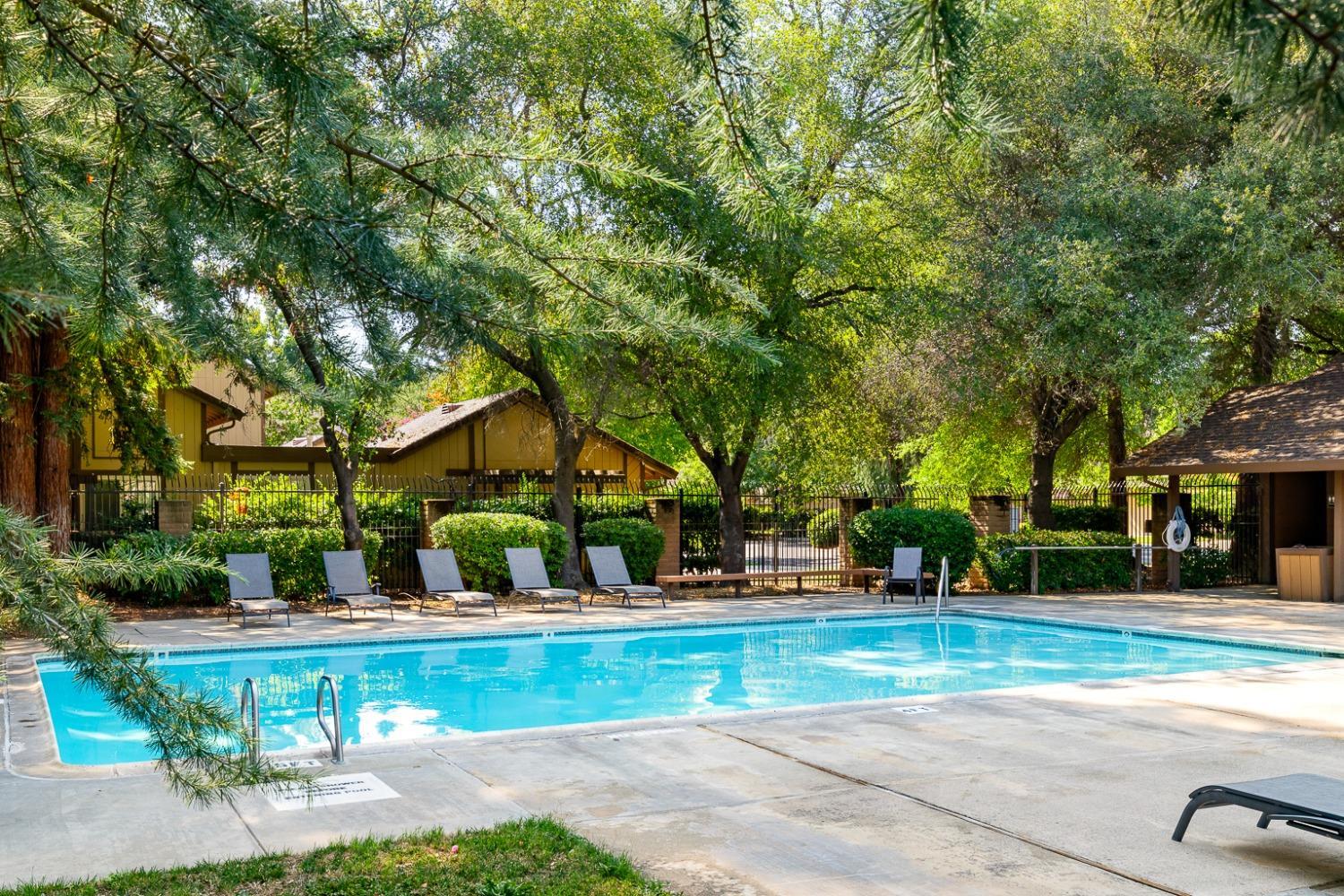 Detail Gallery Image 27 of 27 For 6401 El Porto Ln, Citrus Heights,  CA 95621 - 3 Beds | 2 Baths