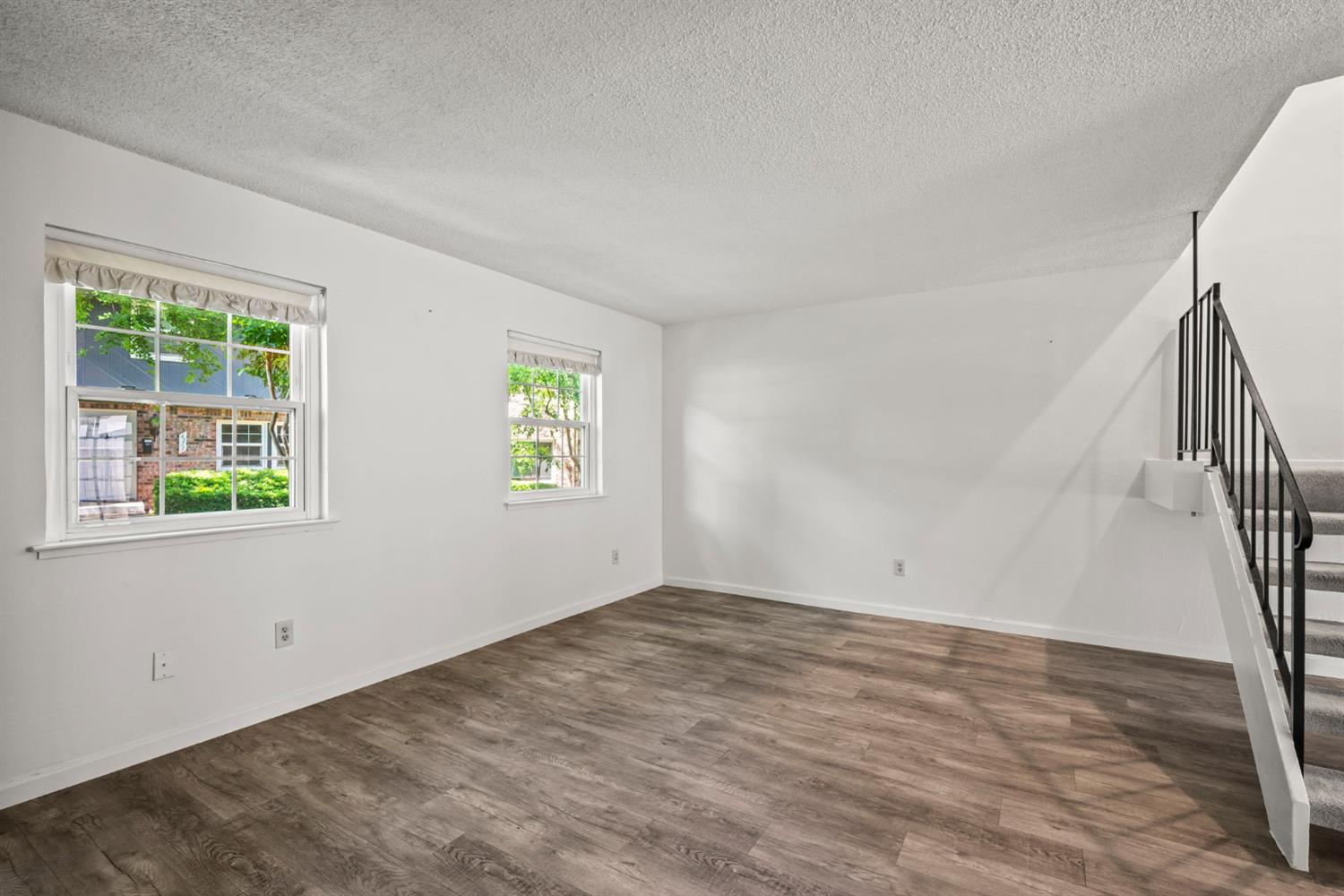 Photo #9: 225065522 Listing: Photo #9