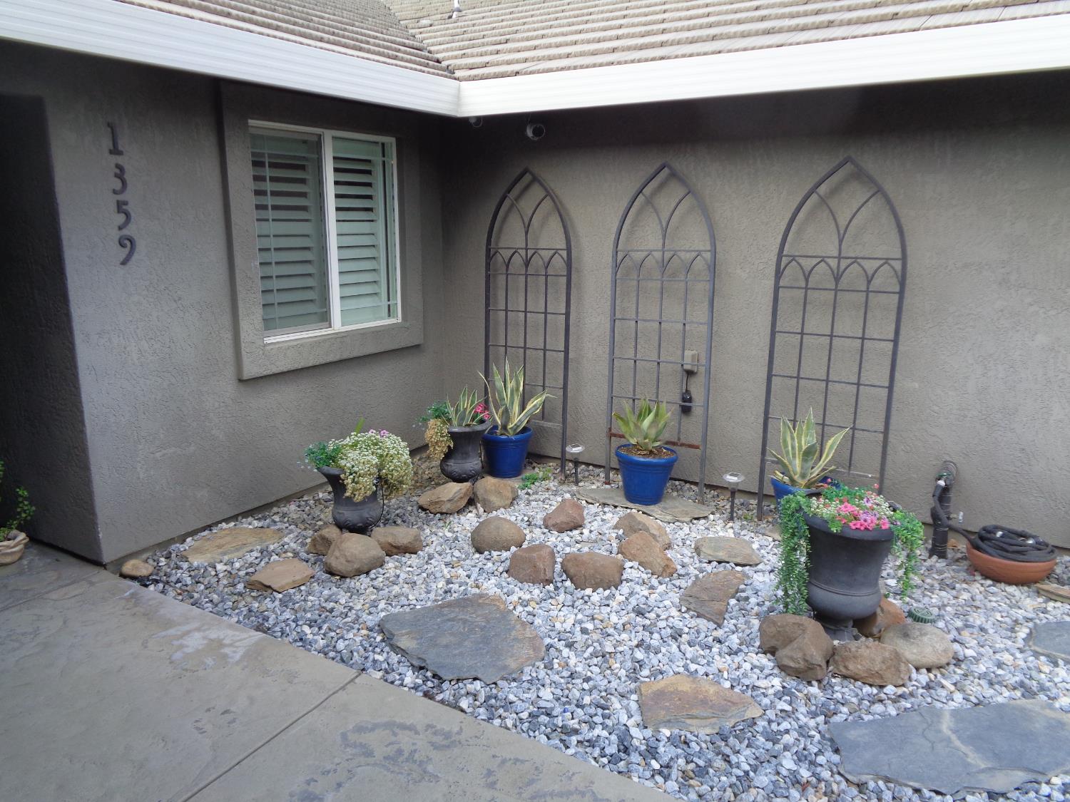 Detail Gallery Image 6 of 91 For 1359 Moraine Dome Ct, Merced,  CA 95340 - 4 Beds | 3 Baths