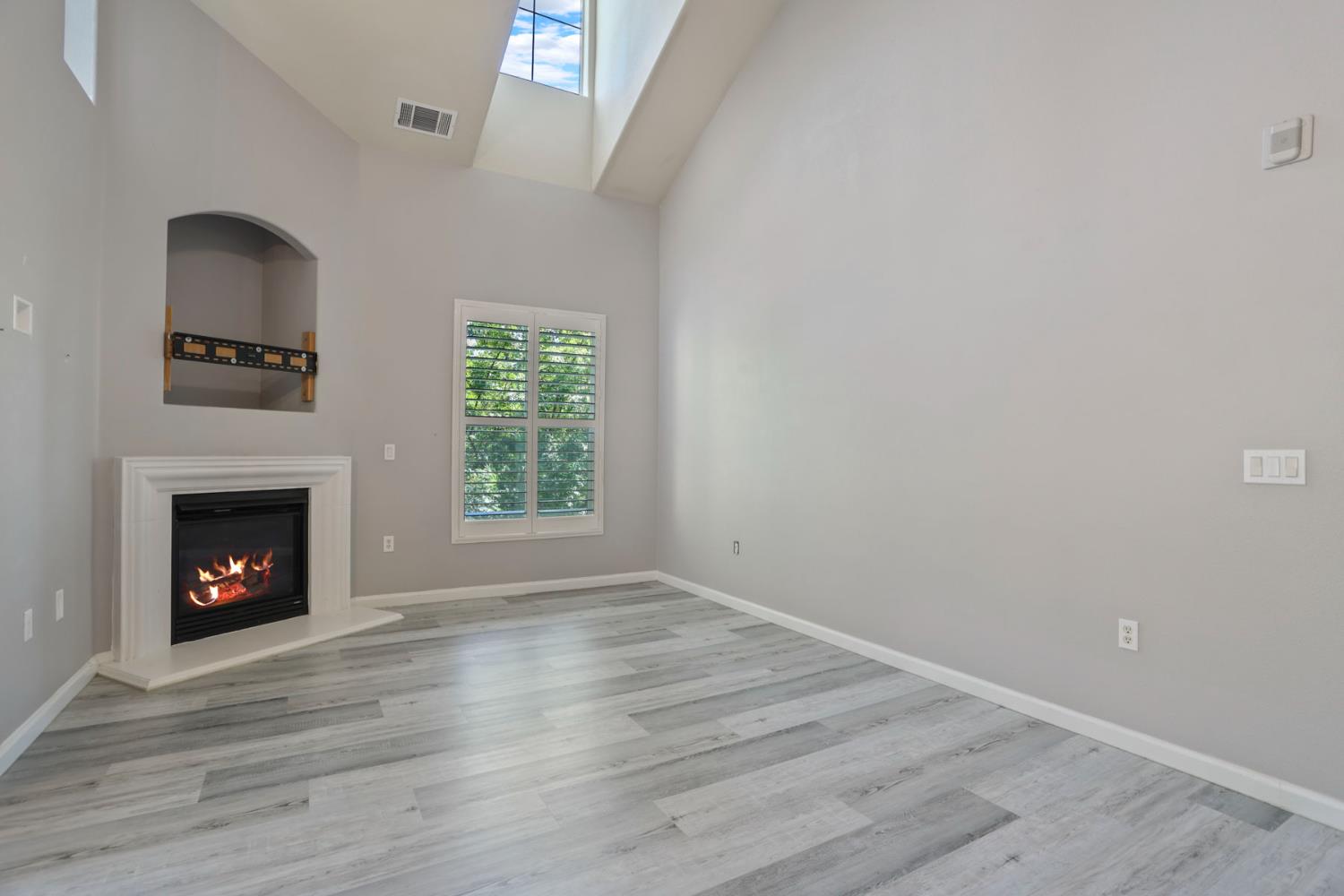 Detail Gallery Image 11 of 42 For 2487 Torino, West Sacramento,  CA 95619 - 2 Beds | 2 Baths