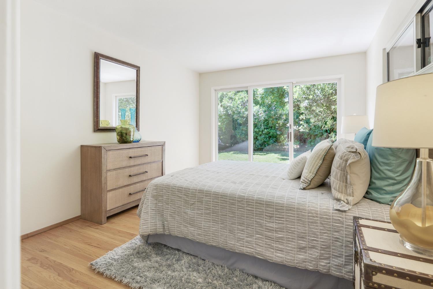 Stanford Place, Davis, California image 19