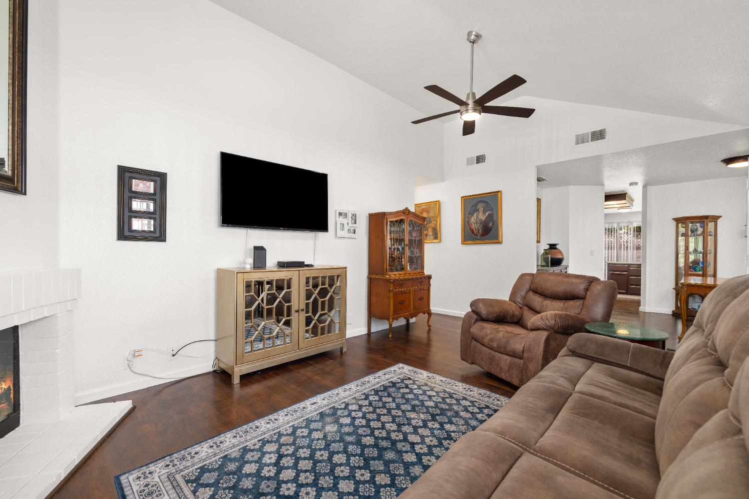 Detail Gallery Image 9 of 28 For 7415 Fireweed Cir, Citrus Heights,  CA 95610 - 3 Beds | 2 Baths