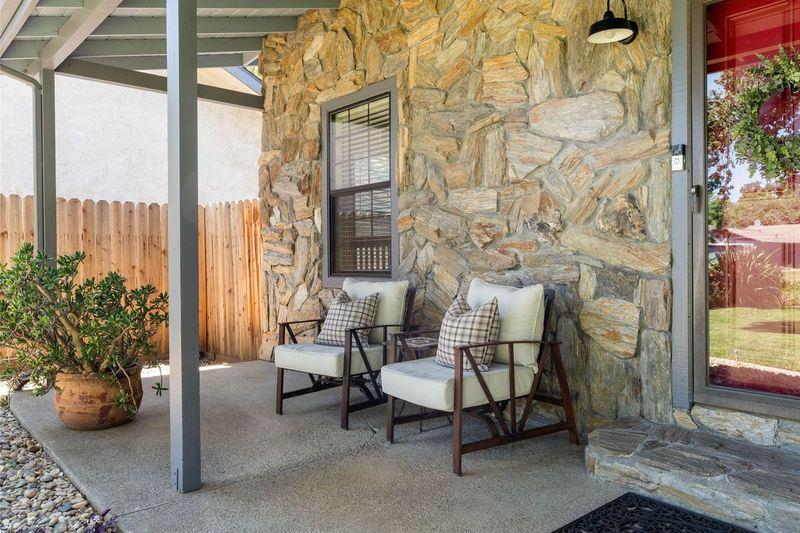 Detail Gallery Image 3 of 56 For 176 a St, Galt,  CA 95632 - 3 Beds | 2 Baths