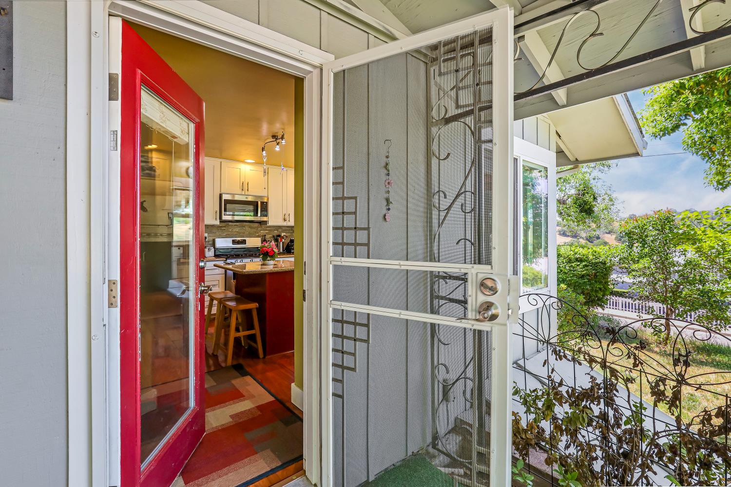 Detail Gallery Image 9 of 76 For 457 Russell Rd, San Andreas,  CA 95249 - 2 Beds | 1 Baths