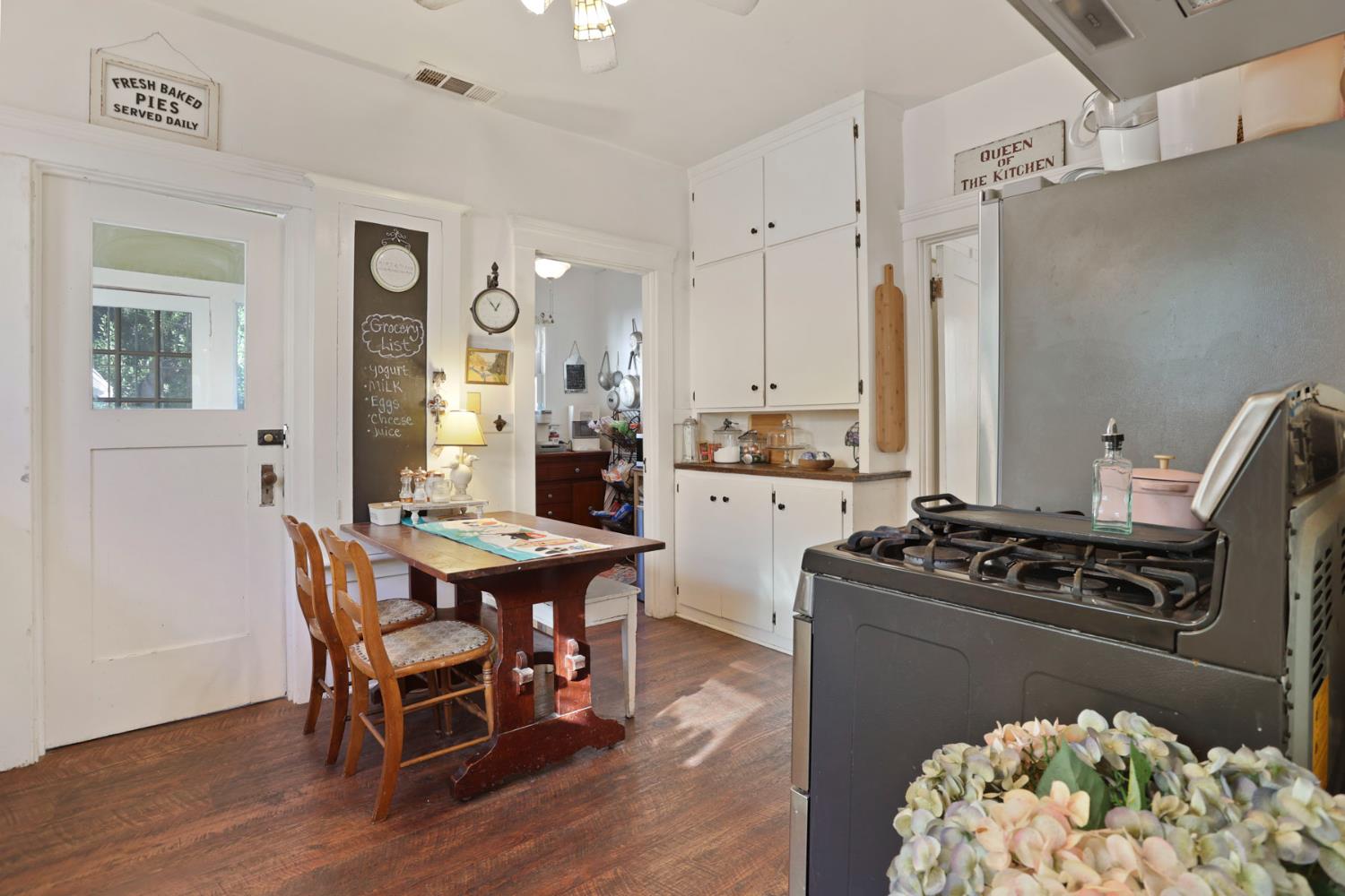 Detail Gallery Image 20 of 37 For 1054 W Willow St, Stockton,  CA 95203 - 3 Beds | 1 Baths