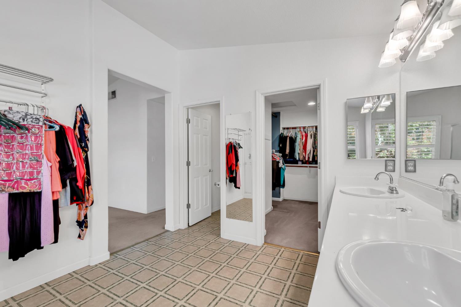 Detail Gallery Image 52 of 90 For 3309 Kittiwake Dr, Sacramento,  CA 95833 - 5 Beds | 3 Baths