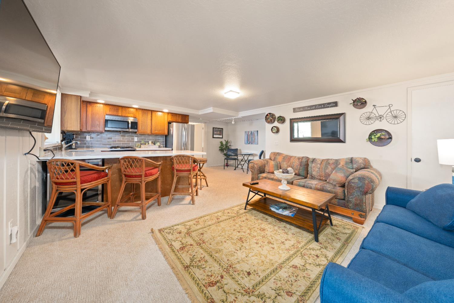 Detail Gallery Image 28 of 35 For Address Is Not Disclosed, Other City,  CA 89402 - 3 Beds | 3 Baths
