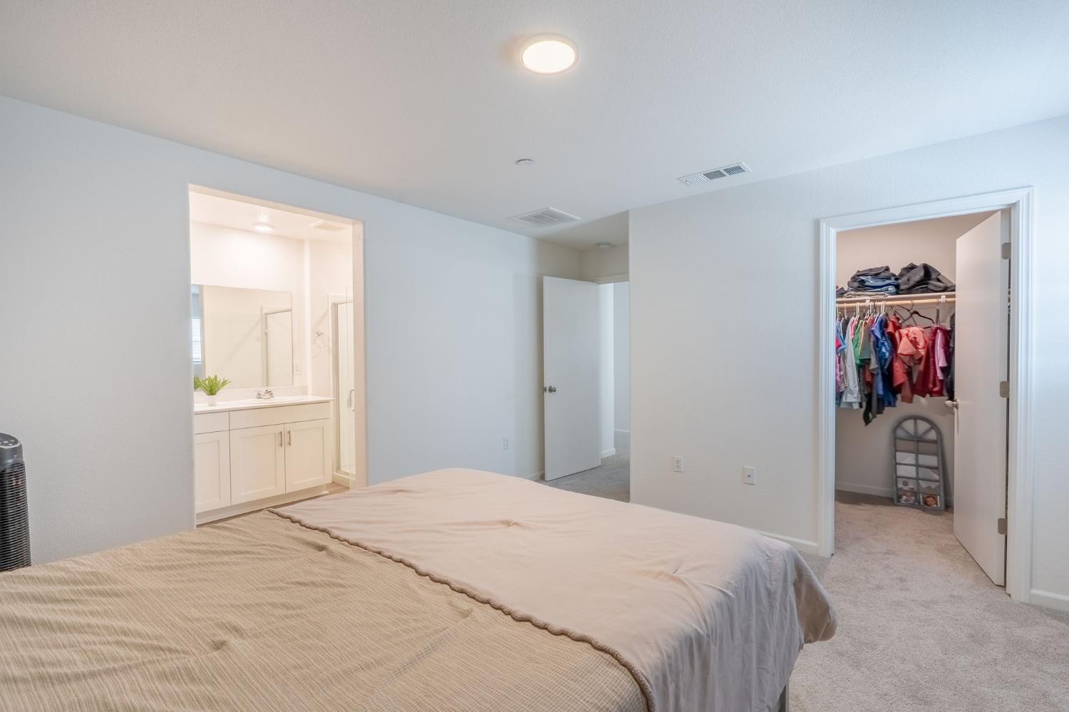 Detail Gallery Image 22 of 32 For 6421 Maple Leaf Ln, Riverbank,  CA 95367 - 5 Beds | 3 Baths
