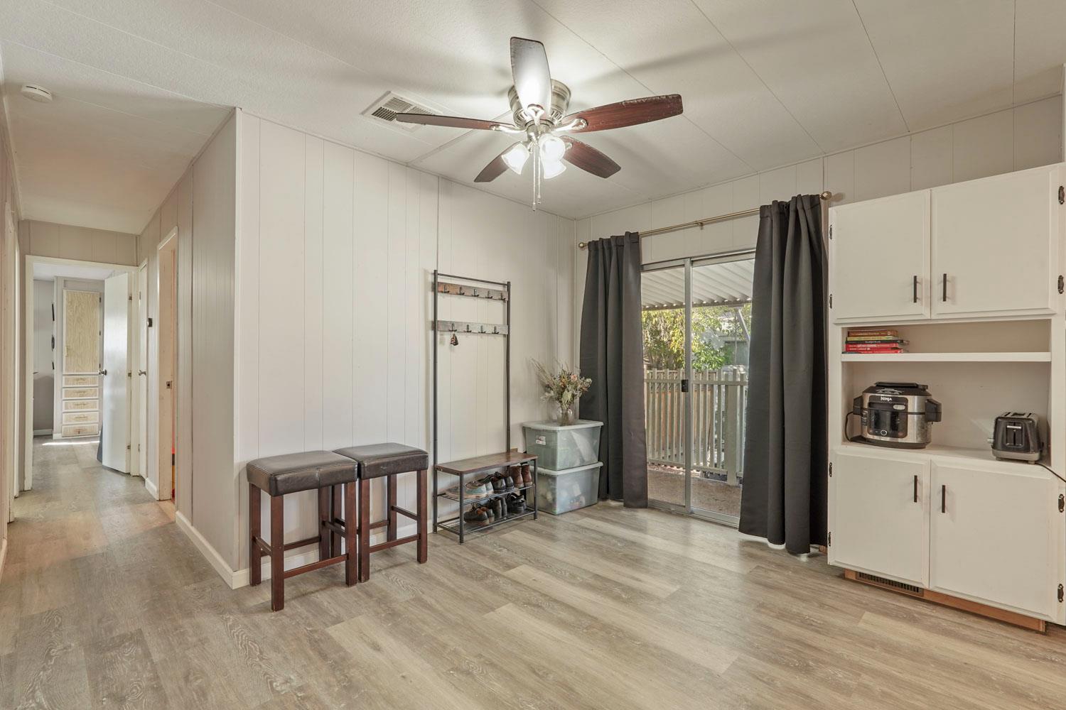 Detail Gallery Image 13 of 37 For 19690 N Highway 99 64, Acampo,  CA 95220 - 2 Beds | 2 Baths