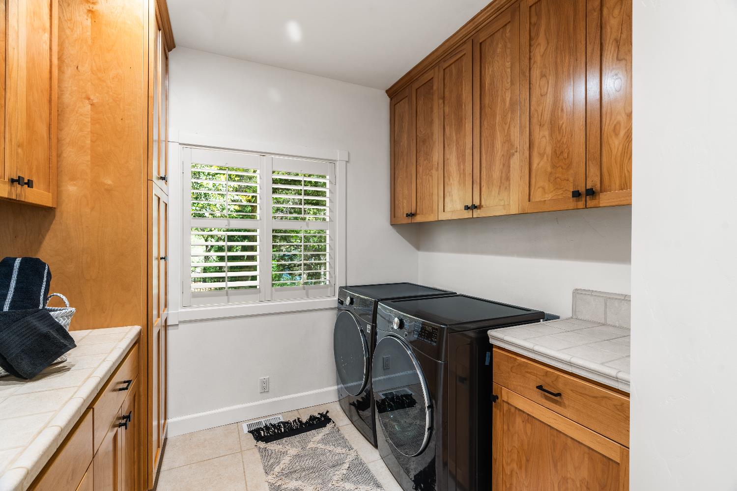 Detail Gallery Image 31 of 47 For 13987 Camino De Lego, Auburn,  CA 95602 - 5 Beds | 4/1 Baths